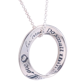 Mother Teresa Quotation Mobius Necklace (silver)